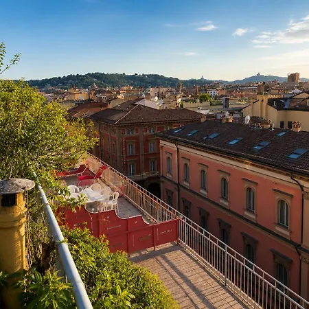 Luxury Penthouse - View & Terrace Apartman