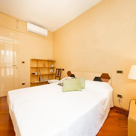 Luxury Penthouse - View & Terrace Apartman *
