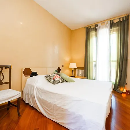 Luxury Penthouse - View & Terrace * Bologna